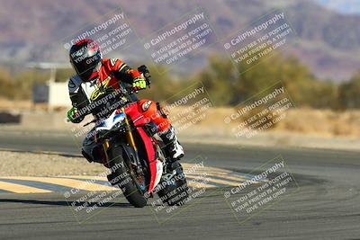 media/Jan-09-2022-SoCal Trackdays (Sun) [[2b1fec8404]]/Turn 14 (10am)/